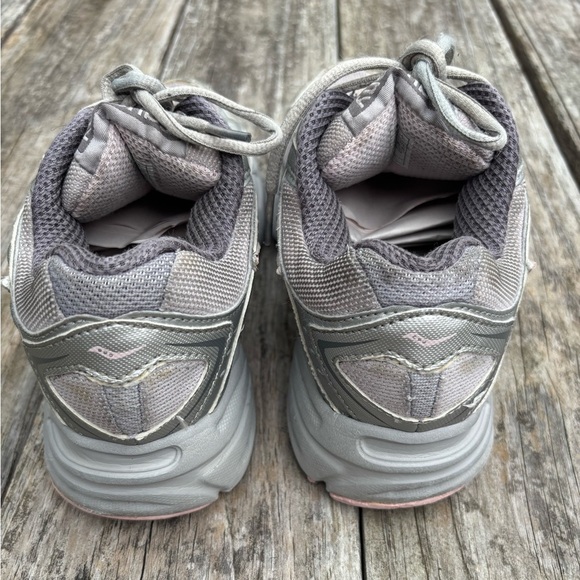 Saucony Women's Athletic Shoes in Gray and Pink size 7.5 - Picture 11 of 12